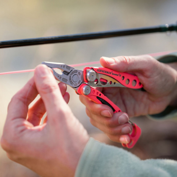 Мультитул с плокогубцами и инструментами LEATHERMAN Skeletool CX Green (Multi-tool)