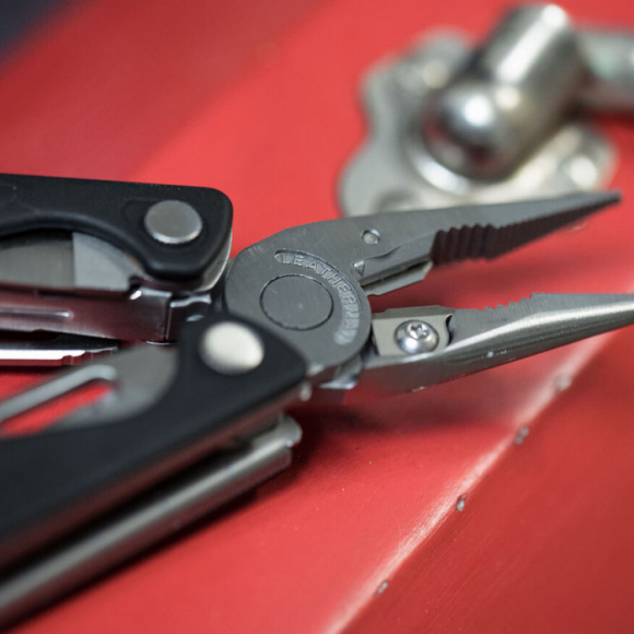 Нож-мультитул с инструментами LEATHERMAN Charge Plus Black (832601)